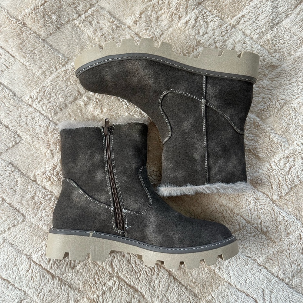 Very G Lug Sole Boots